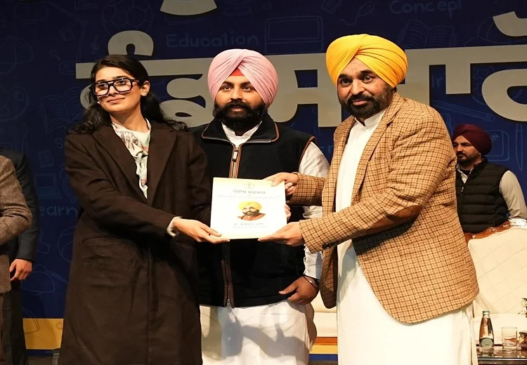 ਹੁਣ ਪੰਜਾਬ ਦੀਆਂ ਧੀਆਂ ਬਣਨਗੀਆਂ ਅਫ਼ਸਰ! ਮਾਨ ਸਰਕਾਰ ਦਾ 33% ਰਾਖਵਾਂਕਰਨ ਨਾਲ ਵੱਡਾ ਐਲਾਨ