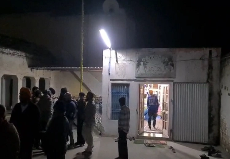 ਗੁਰਾਇਆ ਦੇ ਨੇੜਲੇ ਪਿੰਡ ‘ਚ ਬੇਅਦਬੀ ਦੀ ਘਟਨਾ, ਪੁਲਿਸ ਜਾਂਚ ‘ਚ ਜੁਟੀ