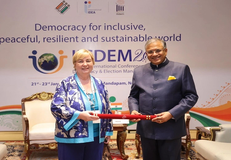 ਲੋਕਤੰਤਰ ਤੇ ਚੋਣ ਪ੍ਰਬੰਧਨ ‘ਤੇ ਇੰਡੀਆ ਇੰਟਰਨੈਸ਼ਨਲ ਕਾਨਫਰੰਸ ਕਰਵਾਈ