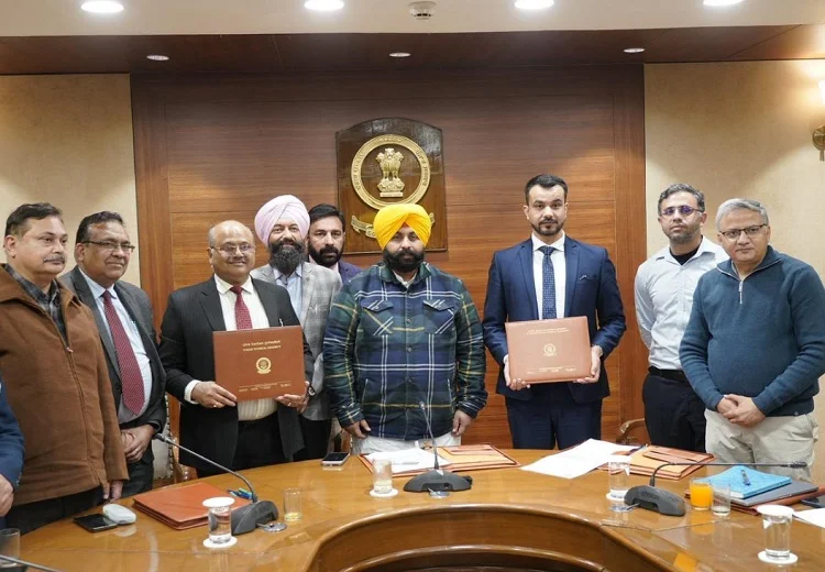 ਆਈ.ਕੇ. ਗੁਜਰਾਲ ਪੰਜਾਬ ਟੈਕਨੀਕਲ ਯੂਨੀਵਰਸਿਟੀ ਤੇ ਯੂਨੀਵਰਸਲ ਬਿਜ਼ਨਸ ਸਕੂਲ ਸਿਡਨੀ ਵਿਚਾਲੇ ਅਹਿਮ ਸਮਝੌਤਾ