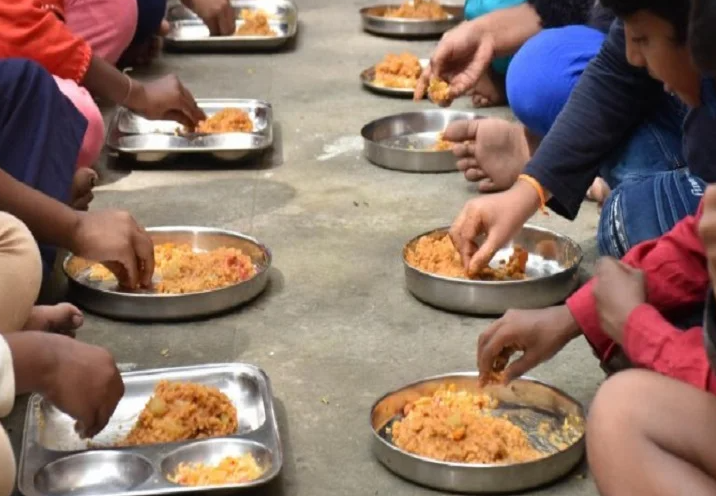 ਮਿਡ-ਡੇਅ ਮੀਲ ਵਰਕਰਜ਼ ਯੂਨੀਅਨ ਨੇ ਹੜਤਾਲ ਦਾ ਕਰਤਾ ਐਲਾਨ, ਇਸ ਦਿਨ ਬੱਚਿਆਂ ਨੂੰ ਨਹੀਂ ਮਿਲੇਗਾ ਖਾਣਾ