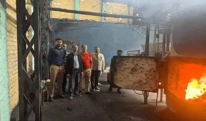 ਅੰਮ੍ਰਿਤਸਰ ਕਸਟਮ ਦੀ ਵੱਡੀ ਕਾਰਵਾਈ, ਵਿਦੇਸ਼ੀ ਸਿਗਰਟ ਸਟਿਕਸ ਜ਼ਬਤ ਕੀਤੀਆਂ