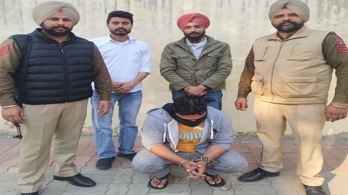 ਫਿਰੌਤੀ ਮੰਗਣ ਦੇ ਮਾਮਲੇ ‘ਚ ਅੰਮ੍ਰਿਤਸਰ ਪੁਲਿਸ ਦਾ ਵੱਡਾ ਐਕਸ਼ਨ, ਕਾਂਗਰਸੀ ਆਗੂ ਨੂੰ ਕੀਤਾ ਗ੍ਰਿਫਤਾਰ