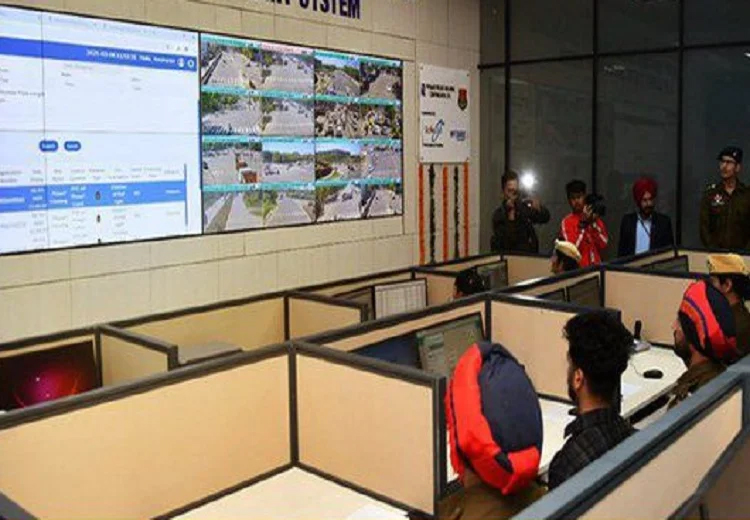 ਮੋਹਾਲੀ ਨੂੰ AI ਨਾਲ ਕੀਤਾ ਗਿਆ ਅਪਗ੍ਰੇਡ, 400 ਤੋਂ ਵੱਧ ਕੈਮਰਿਆਂ ਵਾਲਾ ਸਿਸਟਮ ਟ੍ਰੈਫਿਕ ਅਨੁਸ਼ਾਸਨ ਨੂੰ ਕਰੇਗਾ ਸਖ਼ਤ