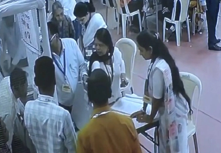 BMC Election Result: ਮਹਾਰਾਸ਼ਟਰ ‘ਚ ਨਗਰ ਨਿਗਮ ਚੋਣ ਨਤੀਜਿਆਂ ਦੇ ਸ਼ੁਰੂਆਤੀ ਰੁਝਾਨਾਂ ‘ਚ ਭਾਜਪਾ ਅੱਗੇ