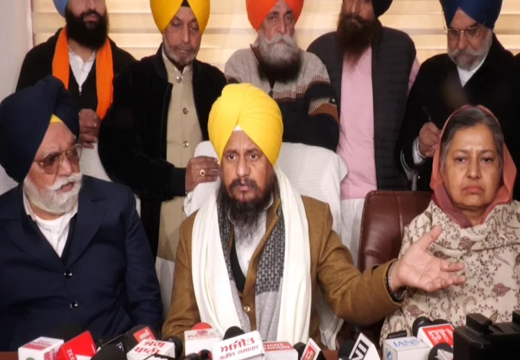 CM ਭਗਵੰਤ ਮਾਨ ਤੋਂ ਲਿਖਤੀ ਤੌਰ ’ਤੇ ਸਪੱਸ਼ਟੀਕਰਨ ਮੰਗਿਆ ਜਾਣਾ ਚਾਹੀਦਾ ਸੀ: ਗਿਆਨੀ ਹਰਪ੍ਰੀਤ ਸਿੰਘ
