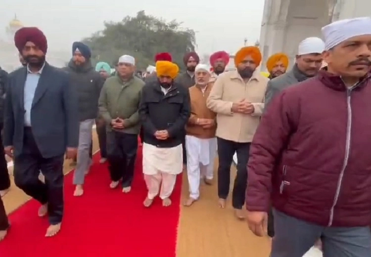 CM ਭਗਵੰਤ ਮਾਨ ਸ੍ਰੀ ਦਰਬਾਰ ਸਾਹਿਬ ਪਹੁੰਚੇ, ਸ੍ਰੀ ਅਕਾਲ ਤਖ਼ਤ ਸਾਹਿਬ ਅੱਗੇ ਹੋਣਗੇ ਪੇਸ਼